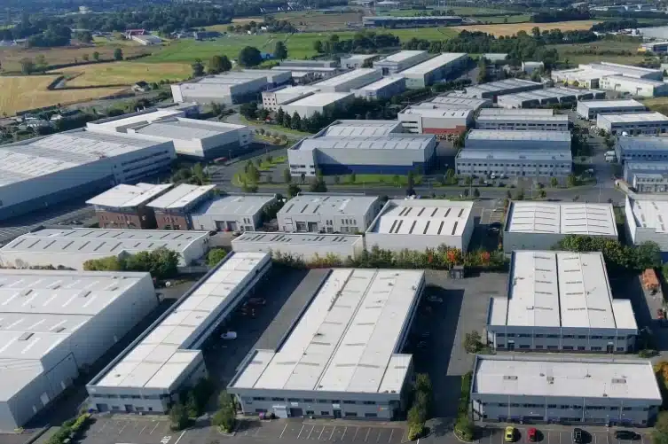 ammattimaiset dronepalvelut teollisuus