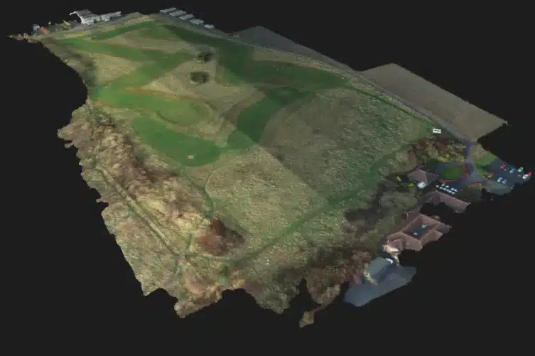 Laaja drone kartoitus (drone mapping) maastoalueesta dronella – käytetään maankäytön suunnitteluun, ympäristön seurantaan ja kohteen dokumentointiin.