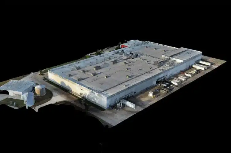 Georeferoitu 3D-malli teollisuuskohteesta dronella kuvattuna. Soveltuu rakennussuunnitteluun, ulkopuolen tarkastuksiin ja visuaaliseen dokumentointiin. Tuottaa pistepilven, meshin ja ortokuvan. Experium.