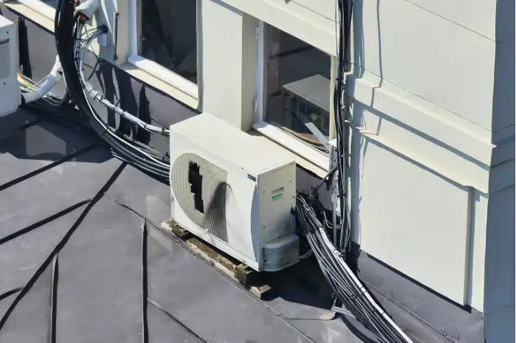 Experium Dronekuvaus rakennuksen katolta Helsinki | Ilmakuva tarkastukseen ja visuaaliseen dokumentointiin ammattilaisille suunnatulla dronepalvelulla